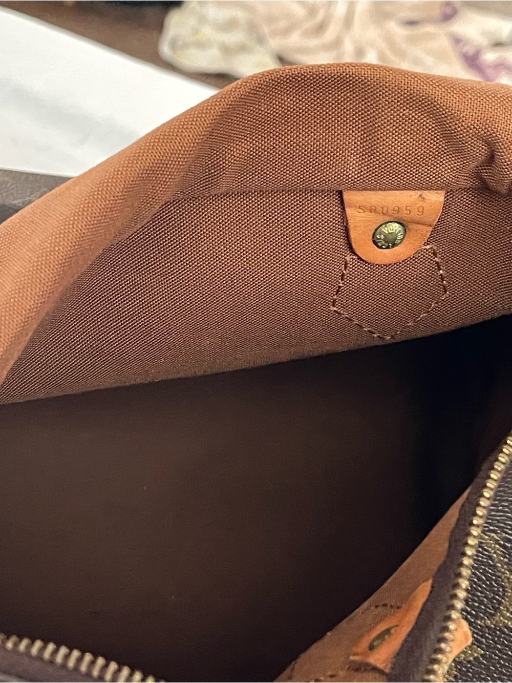 Louis Vuitton Monogram Speedy 30 - Picture 15 of 16